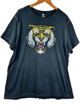 DH3 Modern Fit Black Cotton Crewneck With Distressed Tiger Graphic Tee 2XL